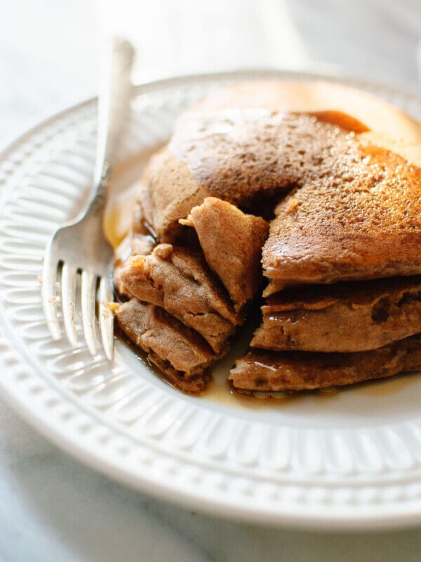 fluffy vegan pancakes