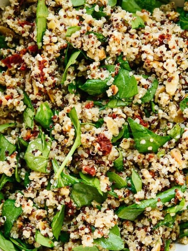 This simple quinoa salad is perfect for packed lunches! cookieandkate.com
